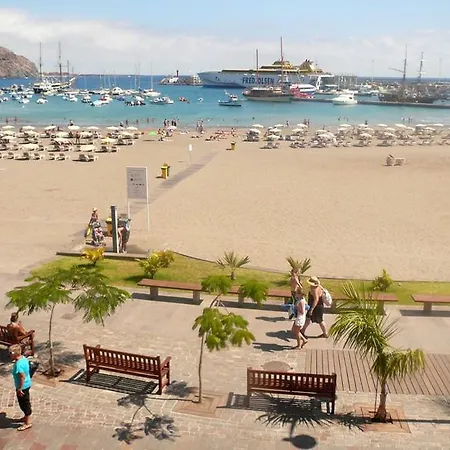 Los Cristianos Ocean View لوس كريستيانوس